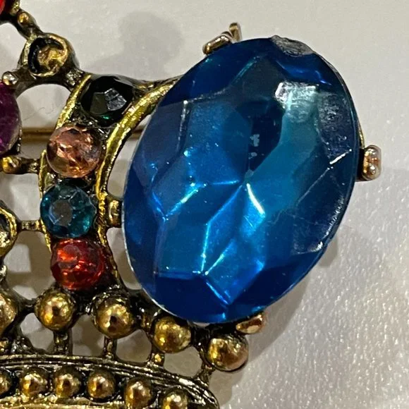 Vintage Crown Brooch - Picture 4 of 6